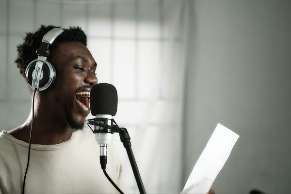 Découvrez le coaching vocal sur mesure pour chanter à Toulouse